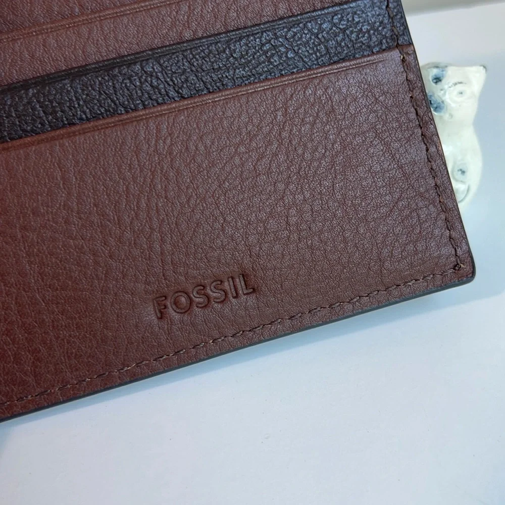 Fossil 🗝️ Men’s Genuine Leather Wallet